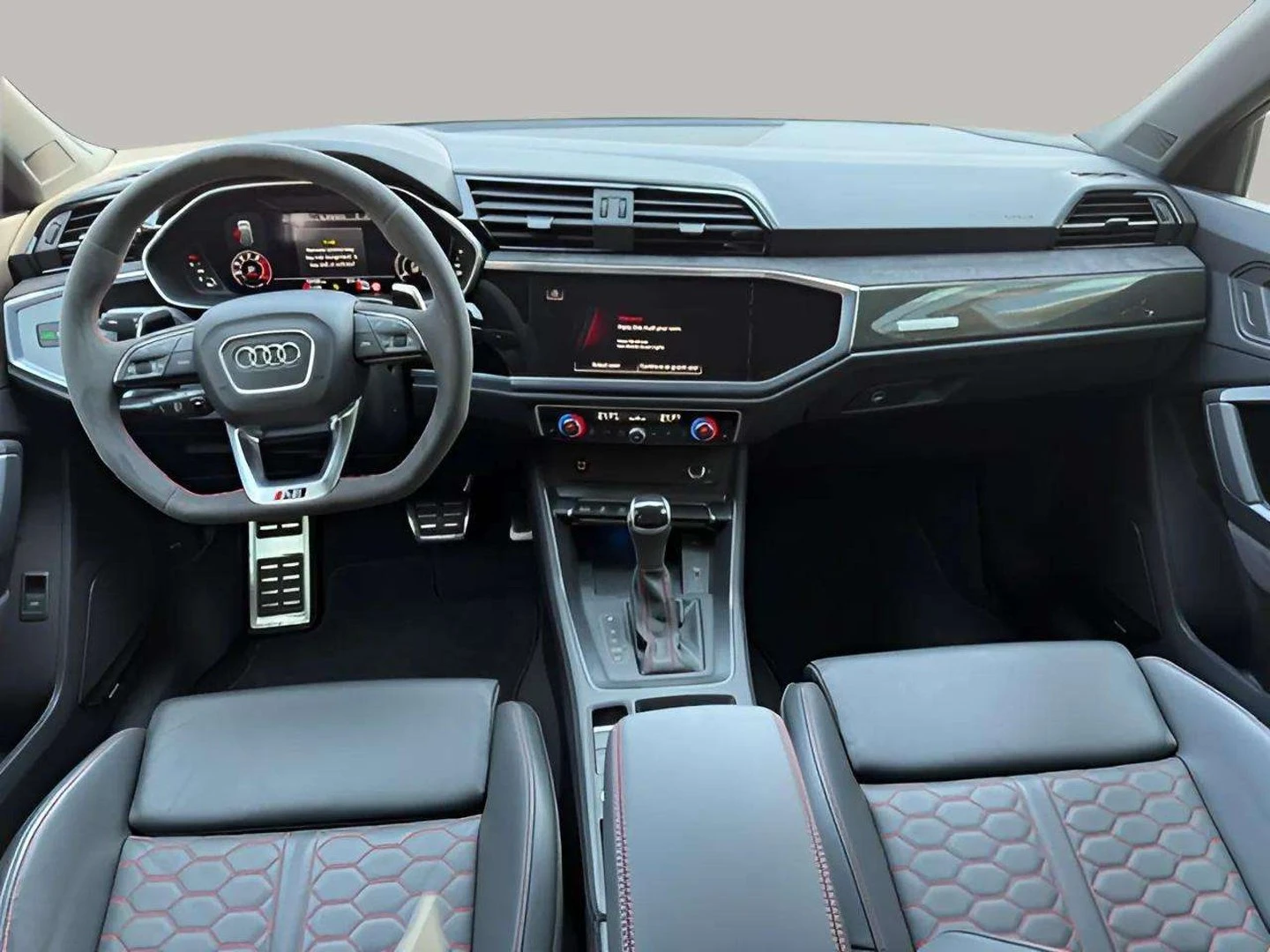 Audi Q3 Audi RS Q3 Sportback 2.5 TFSI quattro, снимка 15 - Автомобили и джипове - 54262956
