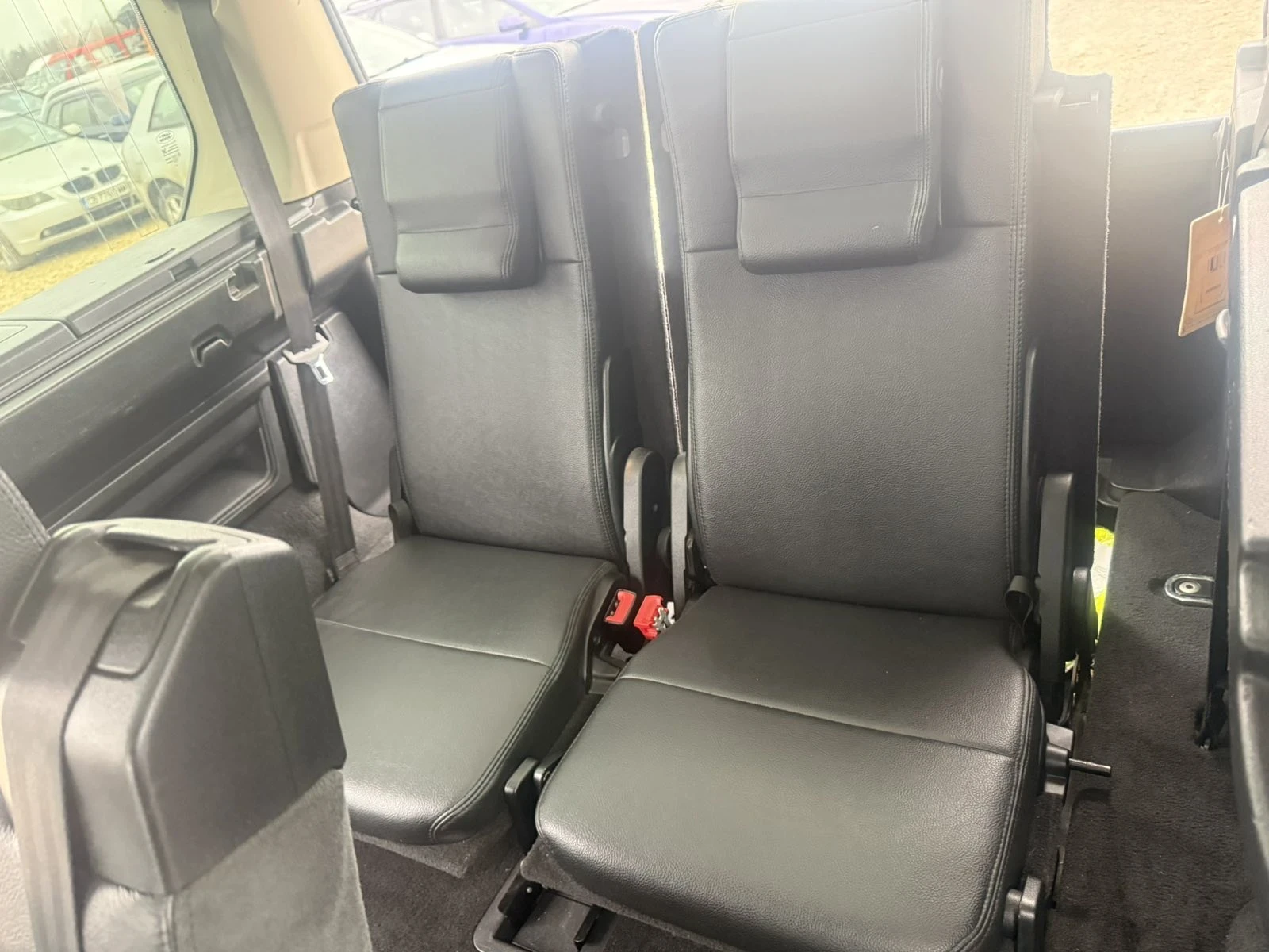 Land Rover Discovery 2.7D 6+ 1 БАРТЕР ЛИЗИНГ, снимка 13 - Автомобили и джипове - 53967075