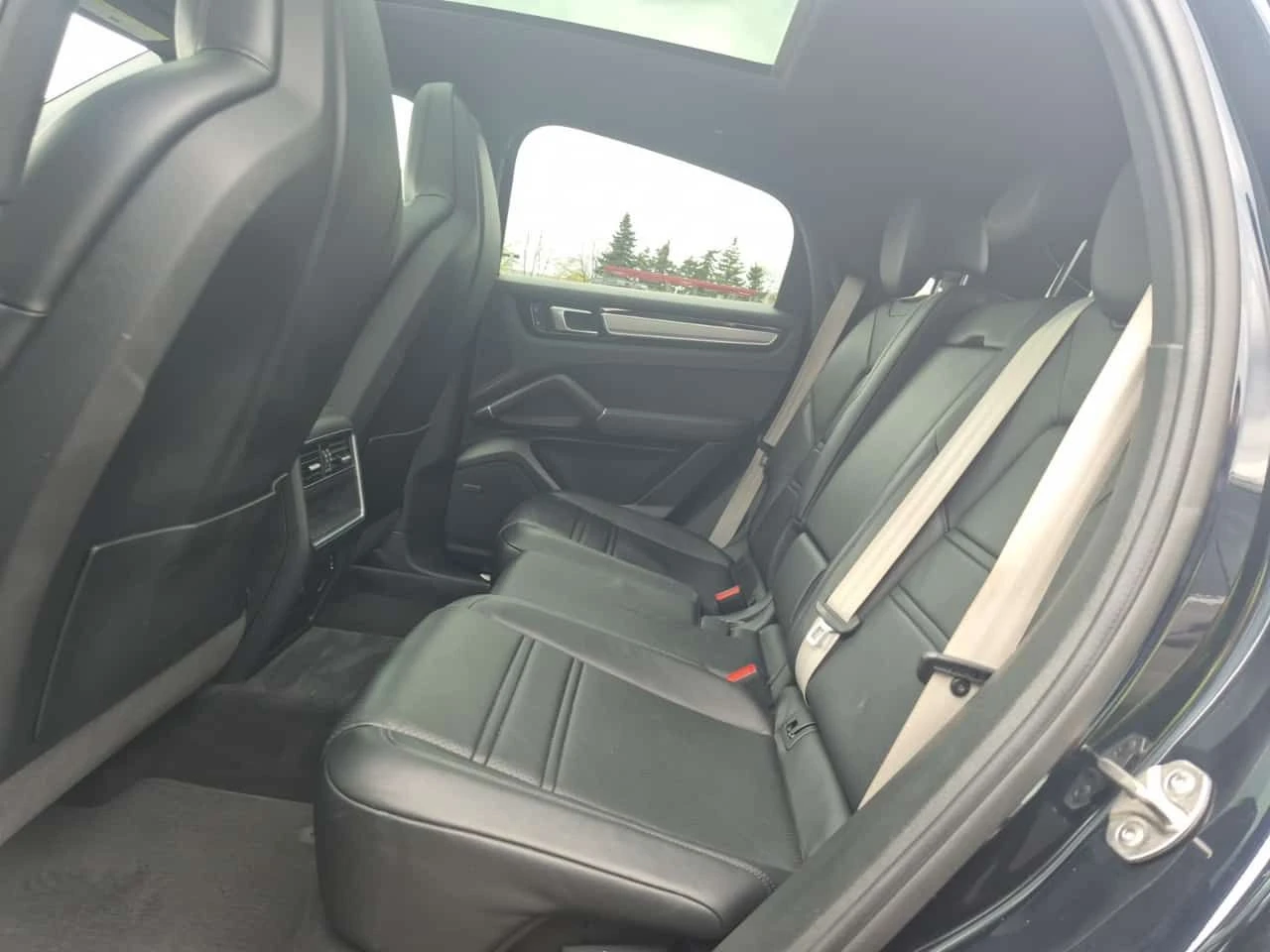 Porsche Cayenne Coupe * PLATINUM EDITION * Без инциденти * CARFAX , снимка 9 - Автомобили и джипове - 54396505