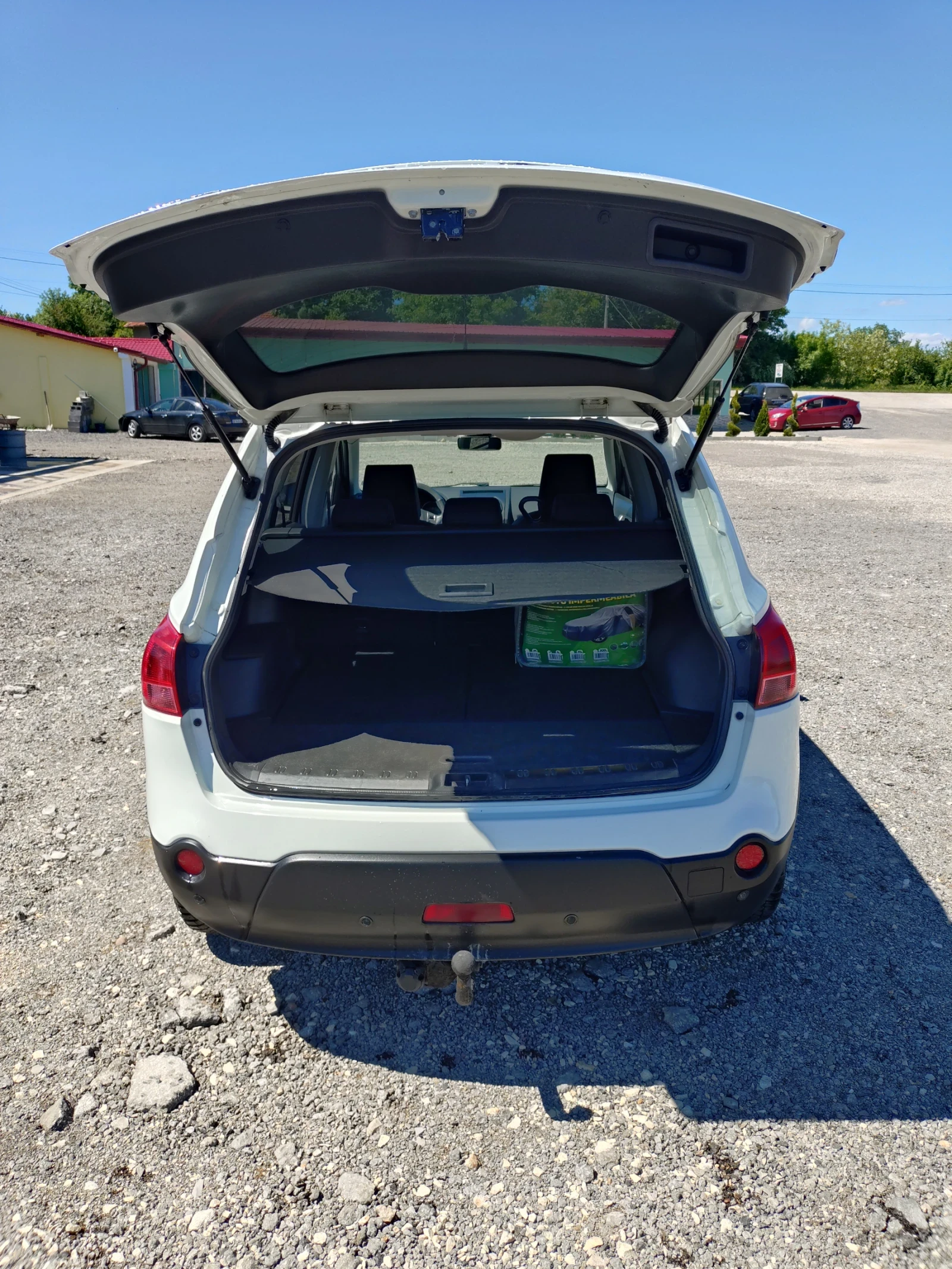 Nissan Qashqai, снимка 6 - Автомобили и джипове - 54571522