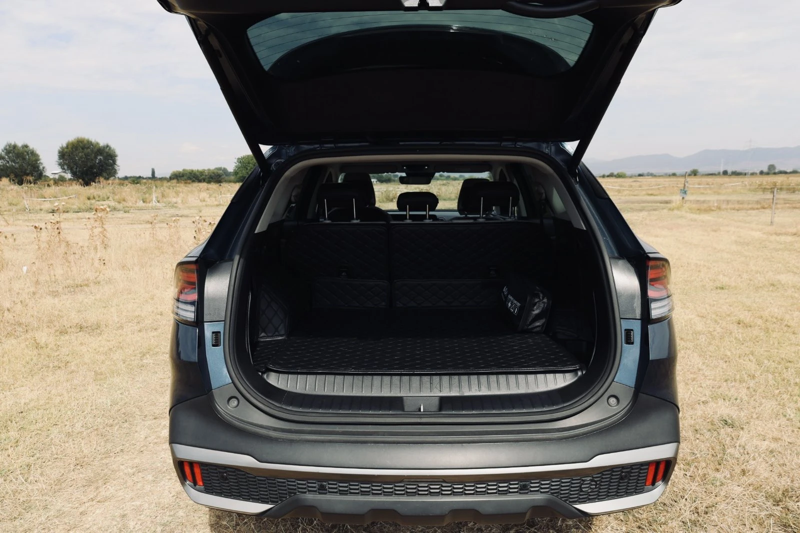 Kia Sportage 2.0 LPG Singature X-Line, снимка 13 - Автомобили и джипове - 56140043