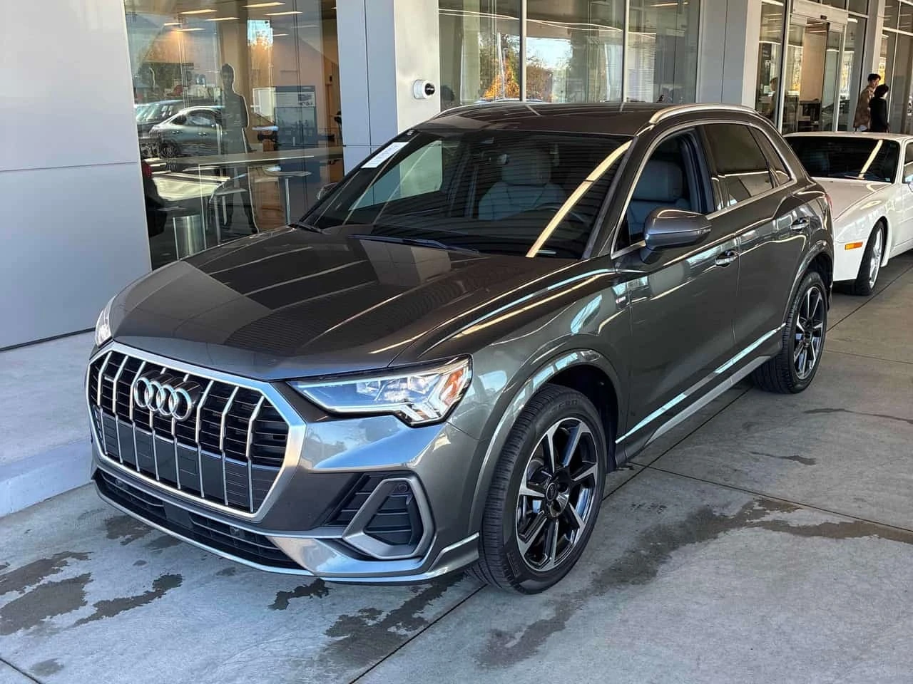 Audi Q3 Technik/360/Dis/B&O/Представителство 