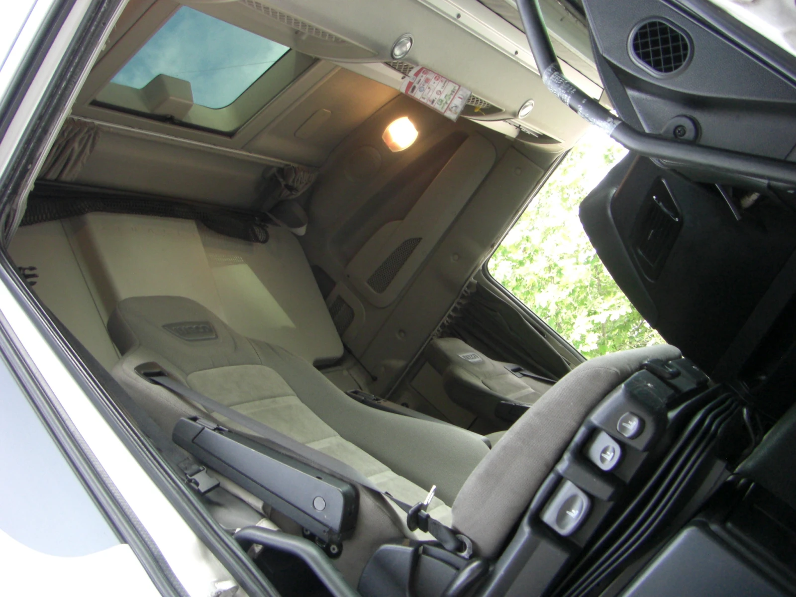 Iveco Stralis 460 EURO 6 HI-WAY AVTOMAT, снимка 12 - Камиони - 54962054