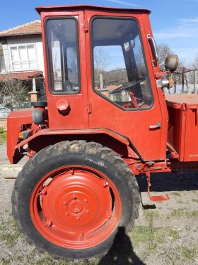 Обява за продажба на Трактор Т ~8 200 лв. - изображение 1