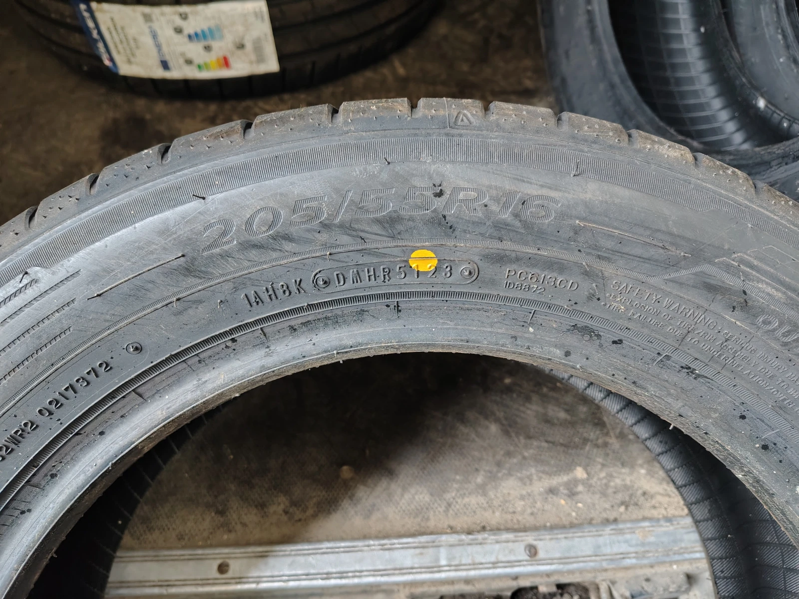 Гуми Летни 205/55R16, снимка 8 - Гуми и джанти - 55840370