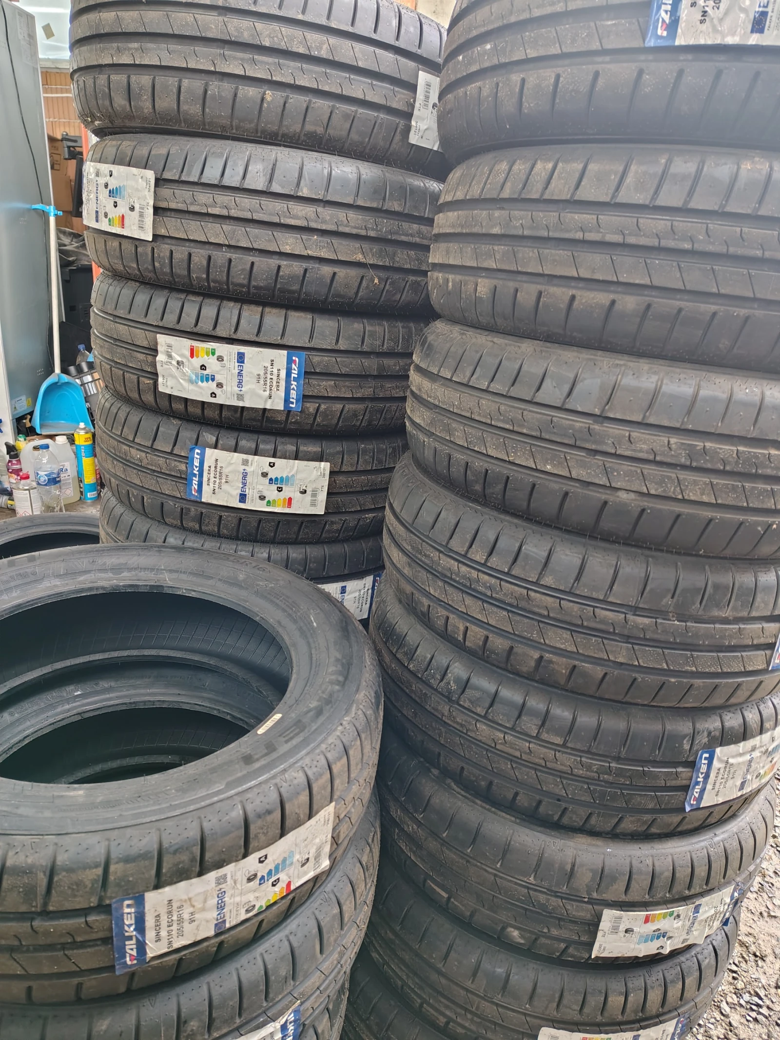Гуми Летни 205/55R16, снимка 5 - Гуми и джанти - 55840370