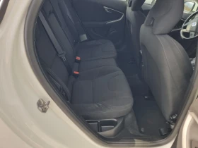 Volvo V40, снимка 9