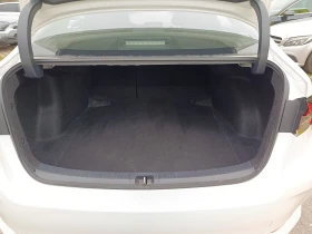 Toyota Corolla 1.5 DYNAMIC FORCE, снимка 13