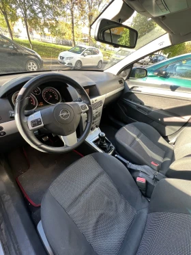 Opel Astra - 8099 лв. / 4140.95 € - 97891015 3