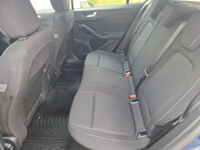 Ford Focus 1.5 Eco Blue 120ks Navi Full!, снимка 13 - Автомобили и джипове - 51029685