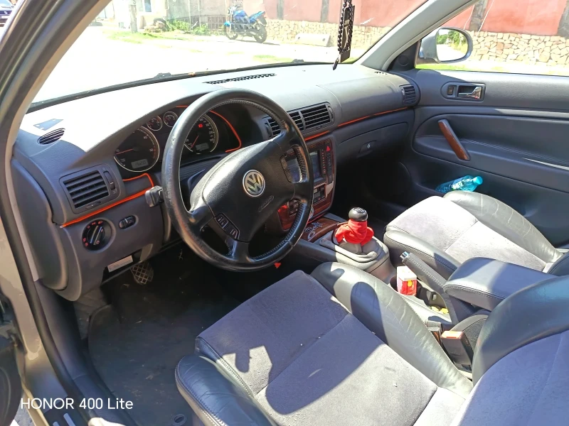 VW Passat, снимка 3 - Автомобили и джипове - 52292143