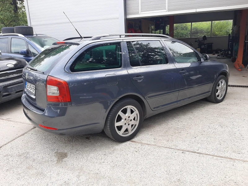 Skoda Octavia 1.6 TDI, снимка 3 - Автомобили и джипове - 51400828