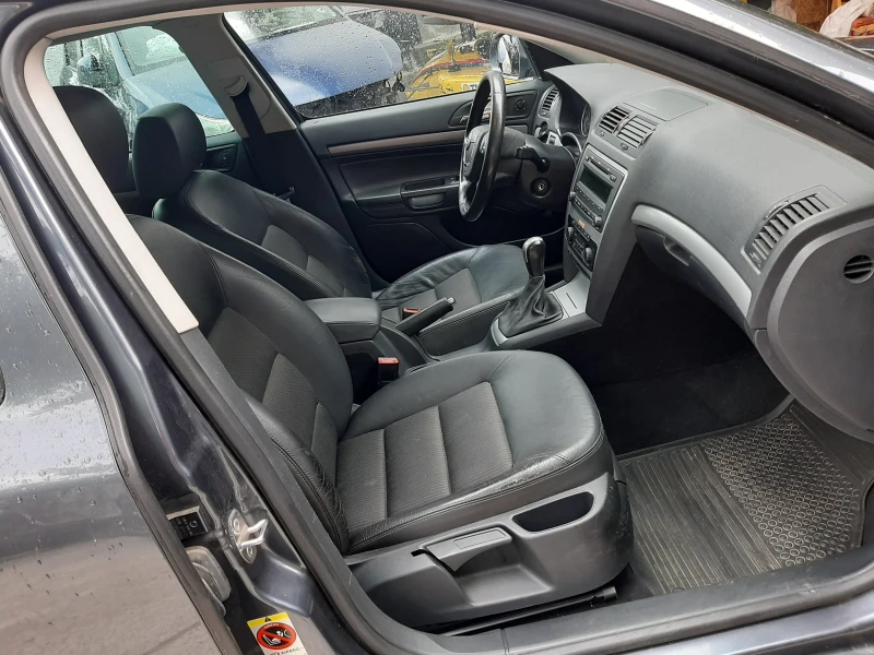 Skoda Octavia 1.6 TDI, снимка 8 - Автомобили и джипове - 51400828