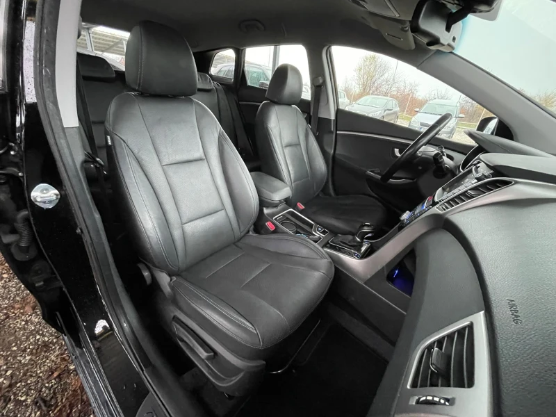 Hyundai I30 1.6/Auto/Обдухване , снимка 10 - Автомобили и джипове - 52583344