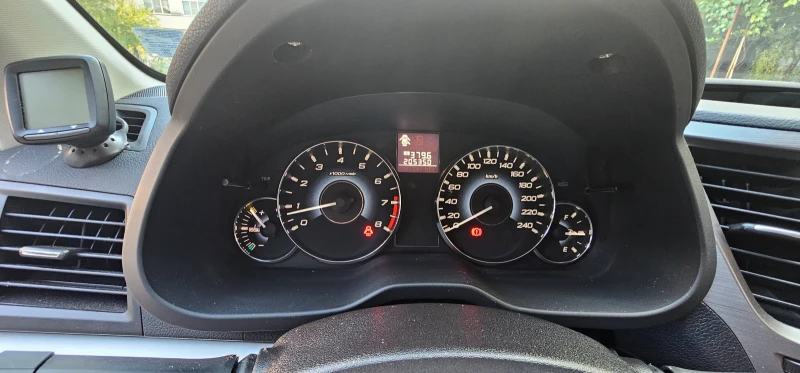 Subaru Legacy 2.0, снимка 12 - Автомобили и джипове - 52584492