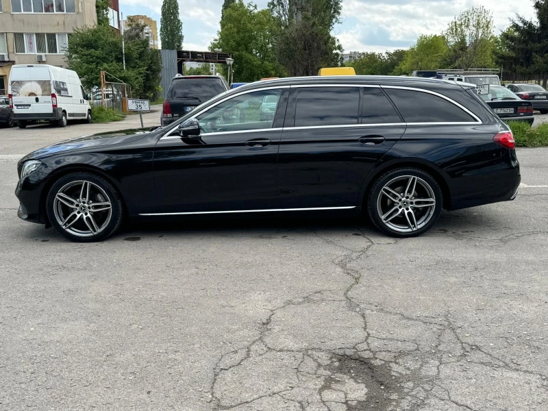 Mercedes-Benz E 200, снимка 4 - Автомобили и джипове - 52860753