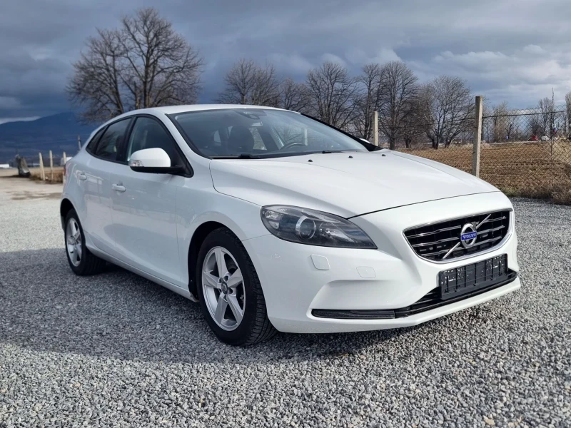 Volvo V40, снимка 7 - Автомобили и джипове - 53014189