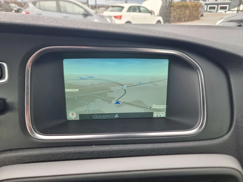 Volvo V40, снимка 15 - Автомобили и джипове - 53014189