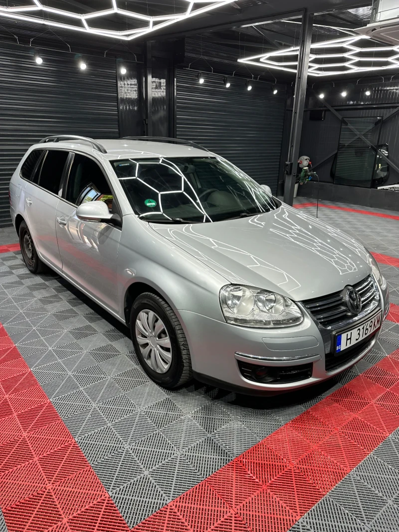 VW Golf, снимка 2 - Автомобили и джипове - 53091704