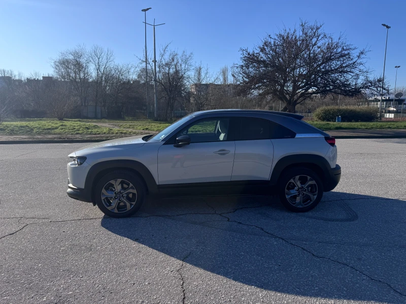 Mazda MX-30 35.5kWh PREMIUM | 360  | BOSE | Панорама | HUD, снимка 3 - Автомобили и джипове - 53595407