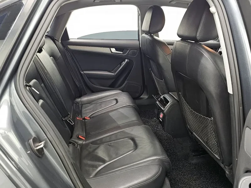 Audi A4 2.0 TFSI Quattro, снимка 12 - Автомобили и джипове - 54548636