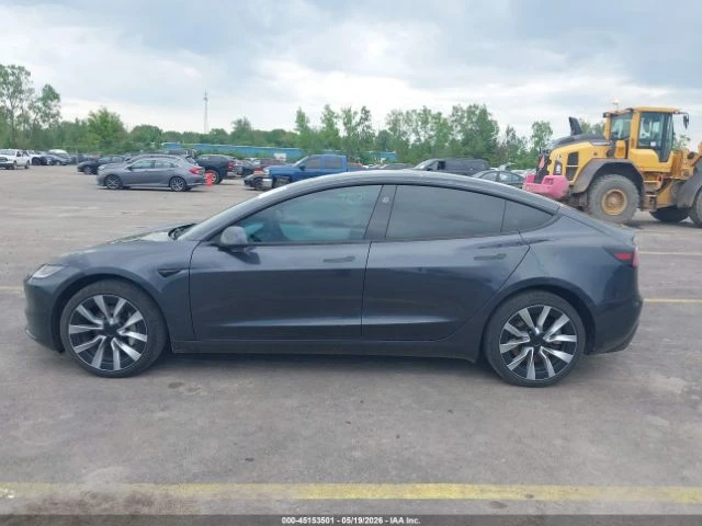 Tesla Model 3 LONG RANGE* DUAL MOTOR* КОЖА* ПОДГРЕВ* ПАНО* , снимка 13 - Автомобили и джипове - 55478820