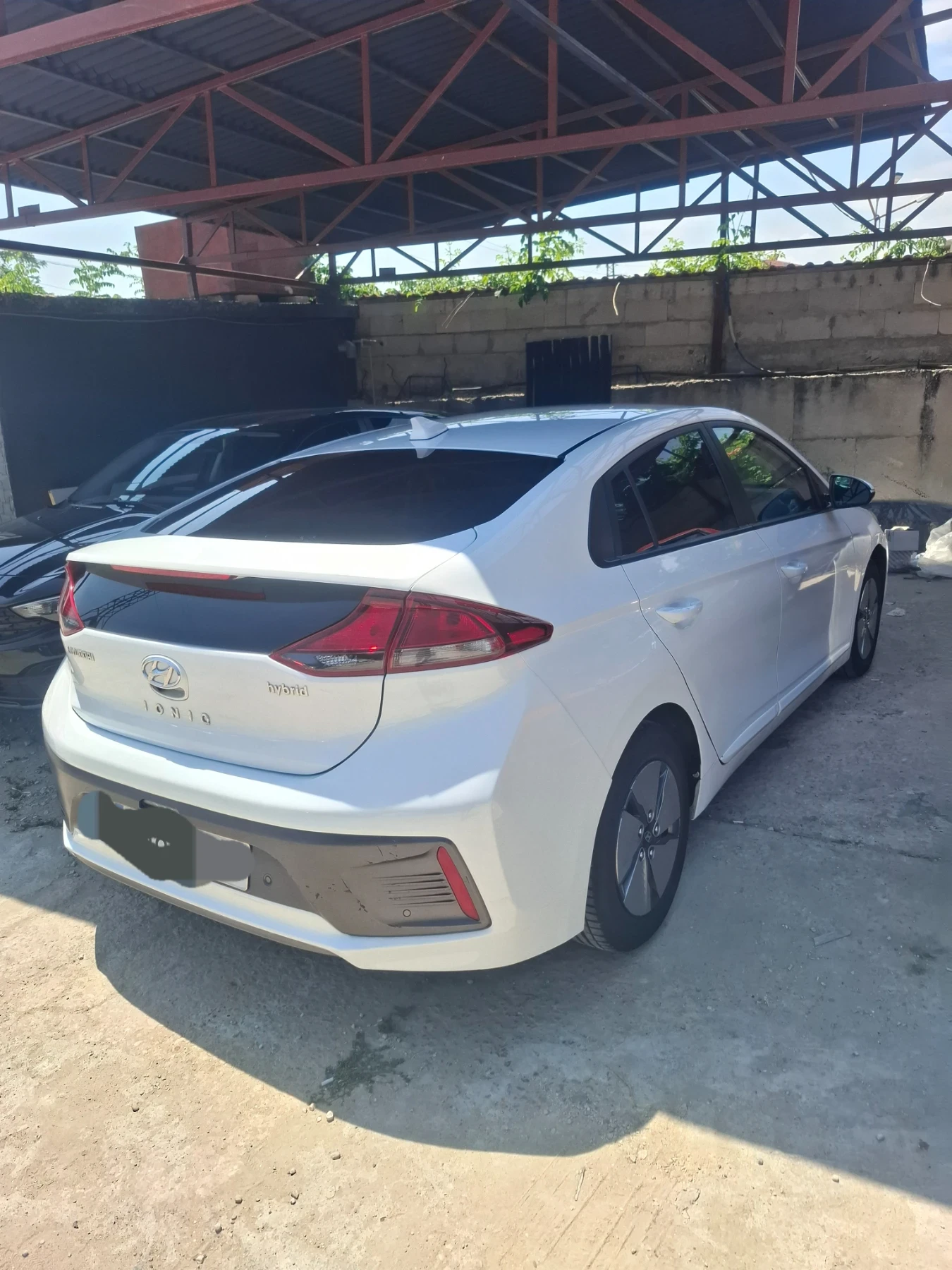 Hyundai Ioniq 1.6i hybrid hev - изображение 3