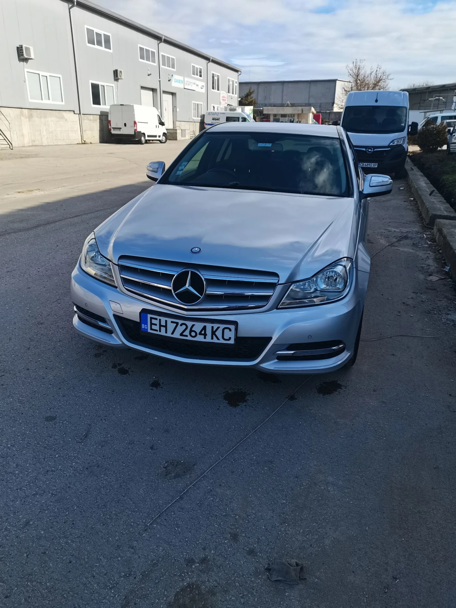 Mercedes-Benz 220 220cdi - изображение 5