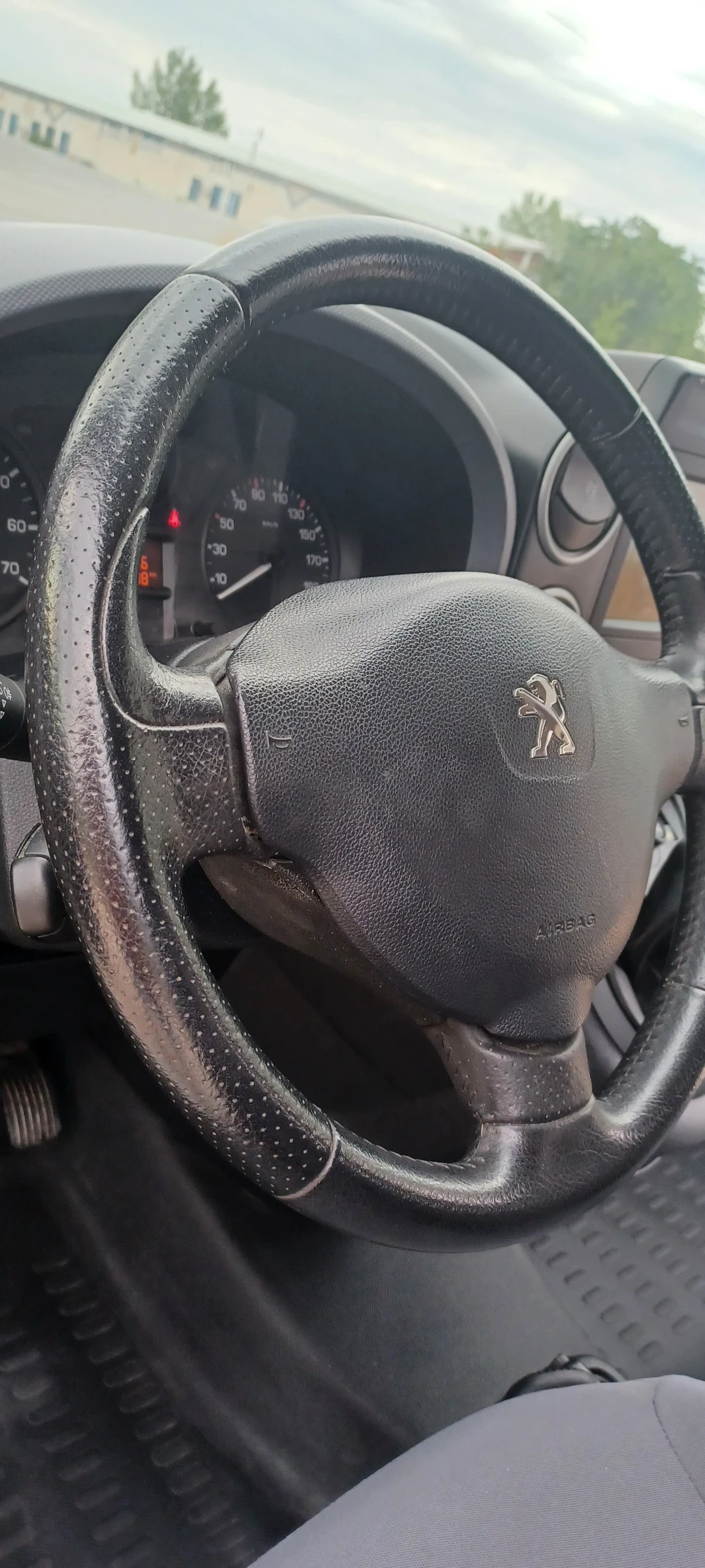 Peugeot Partner 1.6hdi - изображение 8