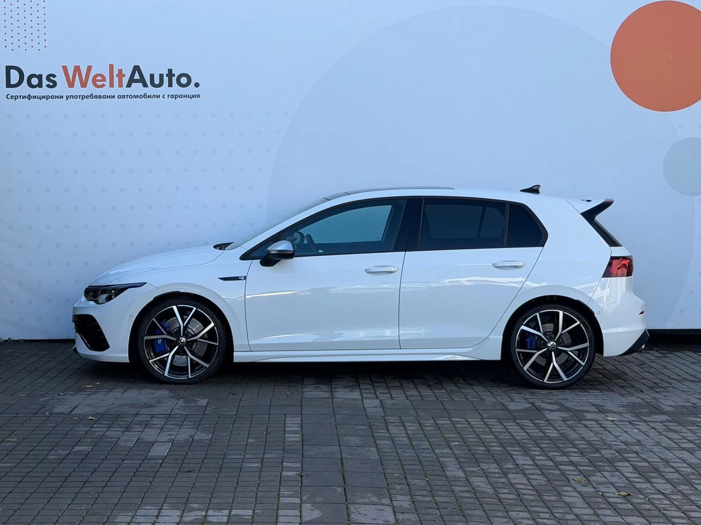 VW Golf 8 R 2.0 TSI OPF 4MOTION - изображение 4