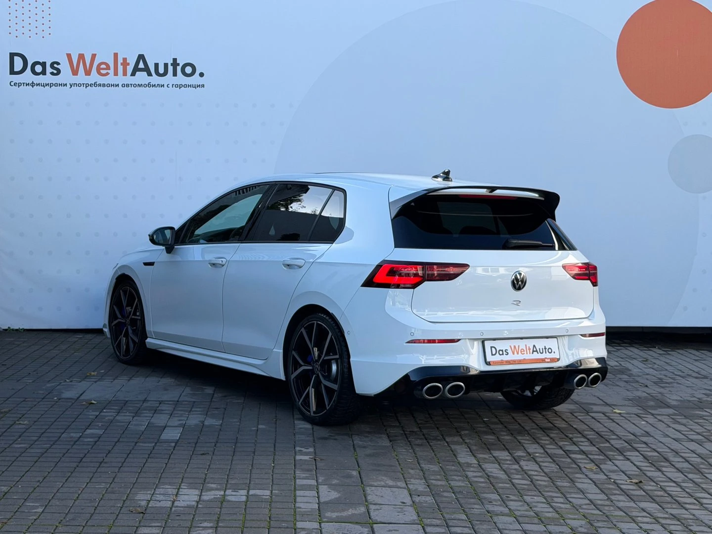 VW Golf 8 R 2.0 TSI OPF 4MOTION - изображение 3