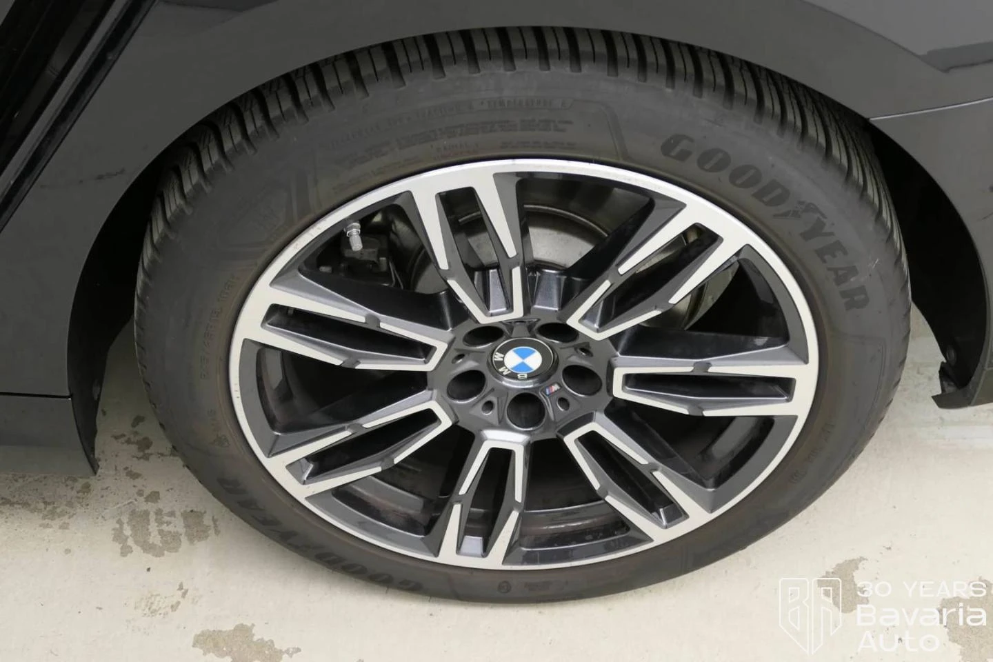 BMW 520 i M Sport Paket Steptronic | Mobile.bg   12