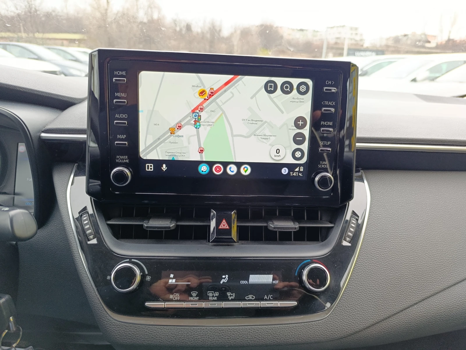 Toyota Corolla 1.5 DYNAMIC FORCE - изображение 10