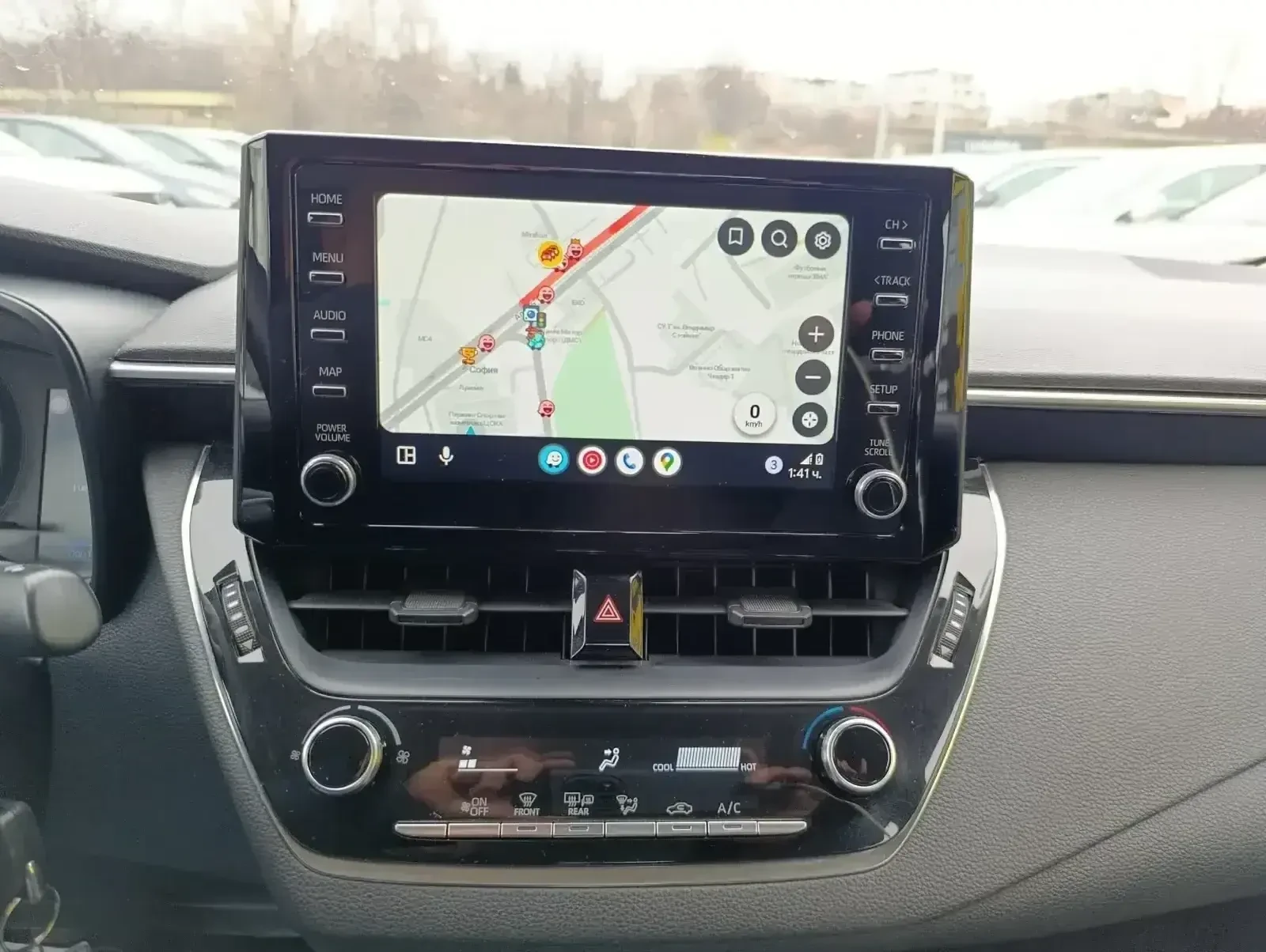 Toyota Corolla 1.5 DYNAMIC FORCE, снимка 6 - Автомобили и джипове - 53563481