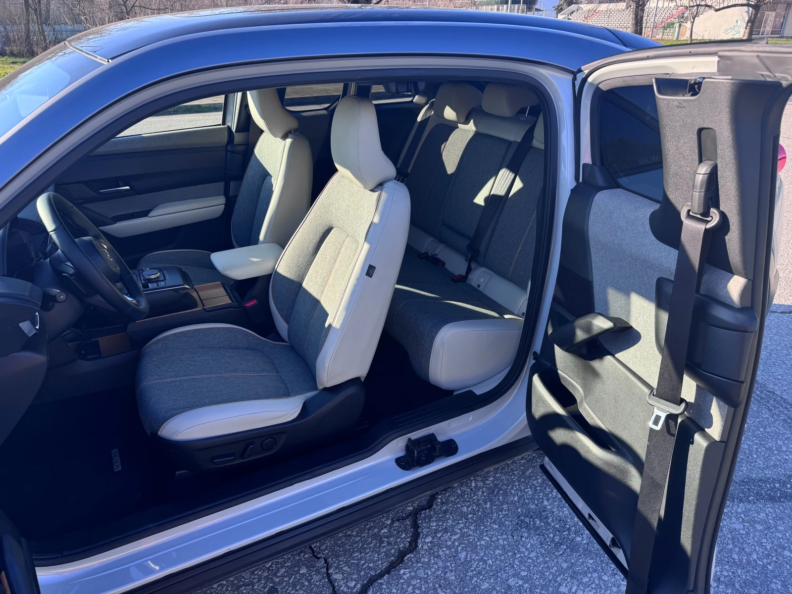 Mazda MX-30 35.5kWh PREMIUM | 360  | BOSE | Панорама | HUD - изображение 6