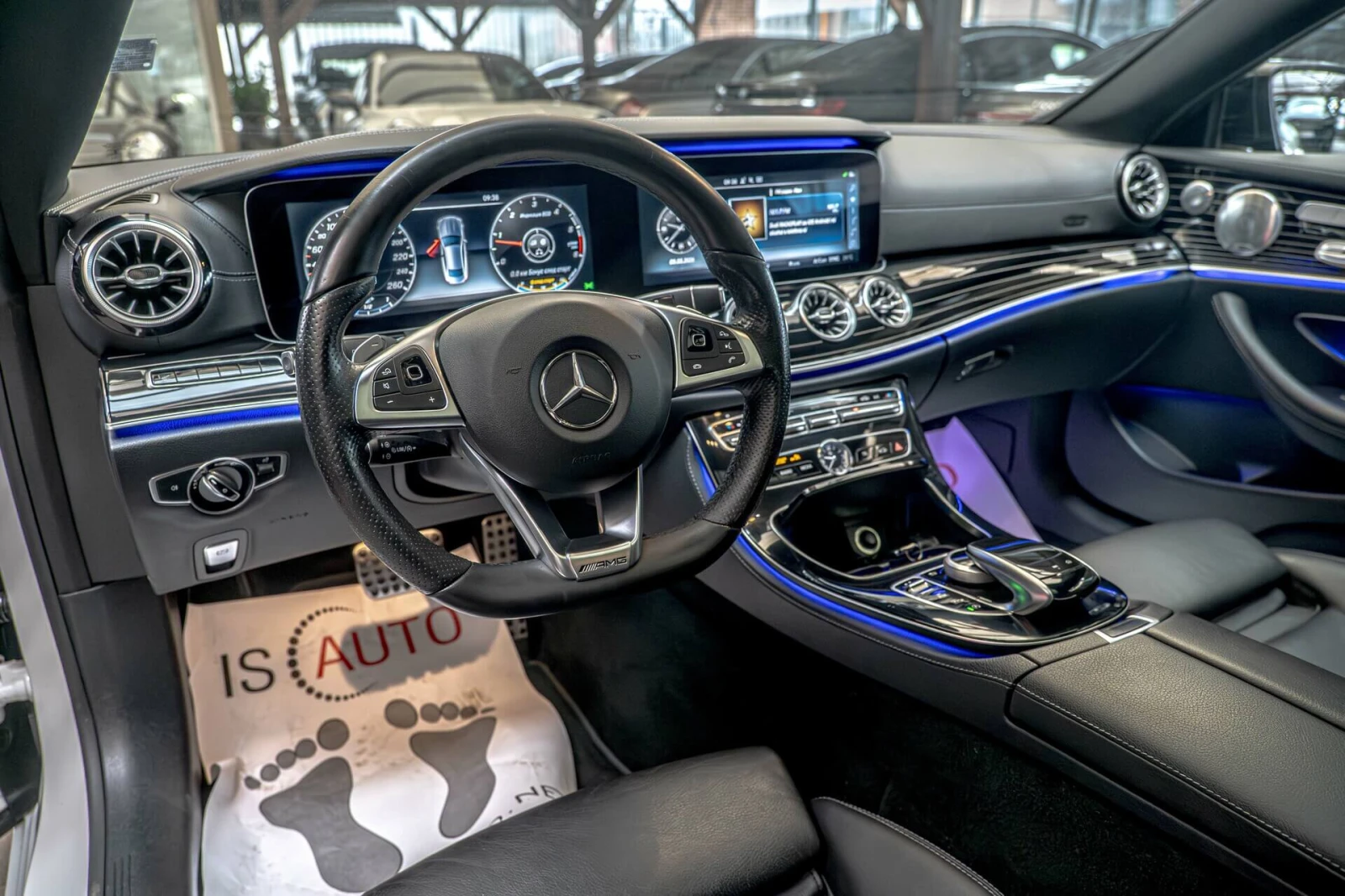 Mercedes-Benz E 220 AMG/Coupe/Burmester/Камера 360/Панорама/HuD/Амбиен - изображение 7