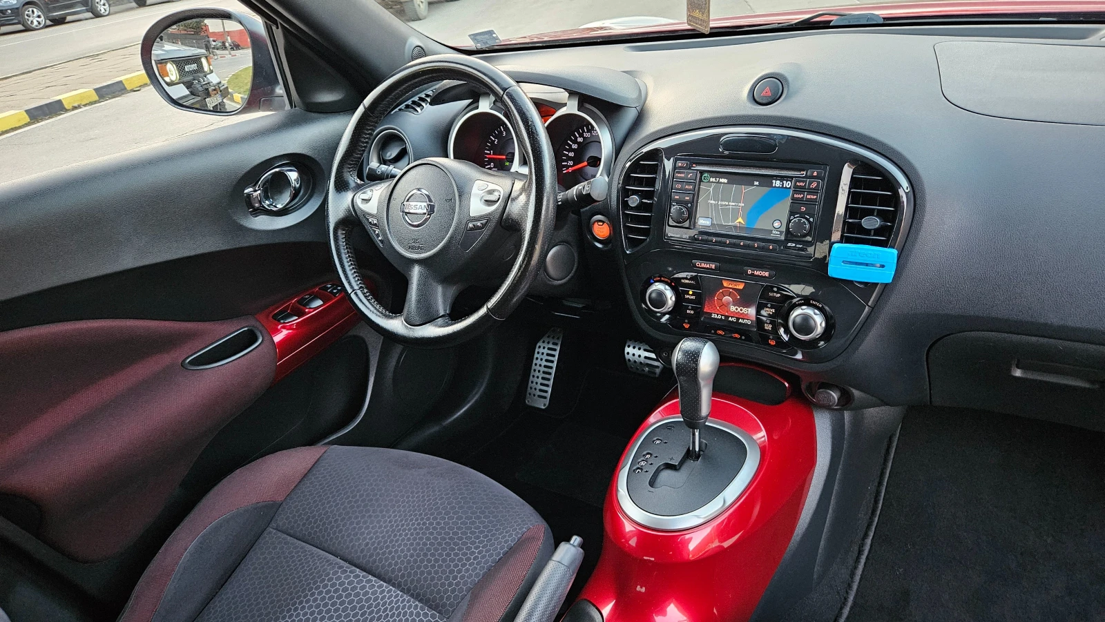 Nissan Juke 1.6T AVTOMAT/4X4/NAVIGACIA, снимка 13 - Автомобили и джипове - 53868186