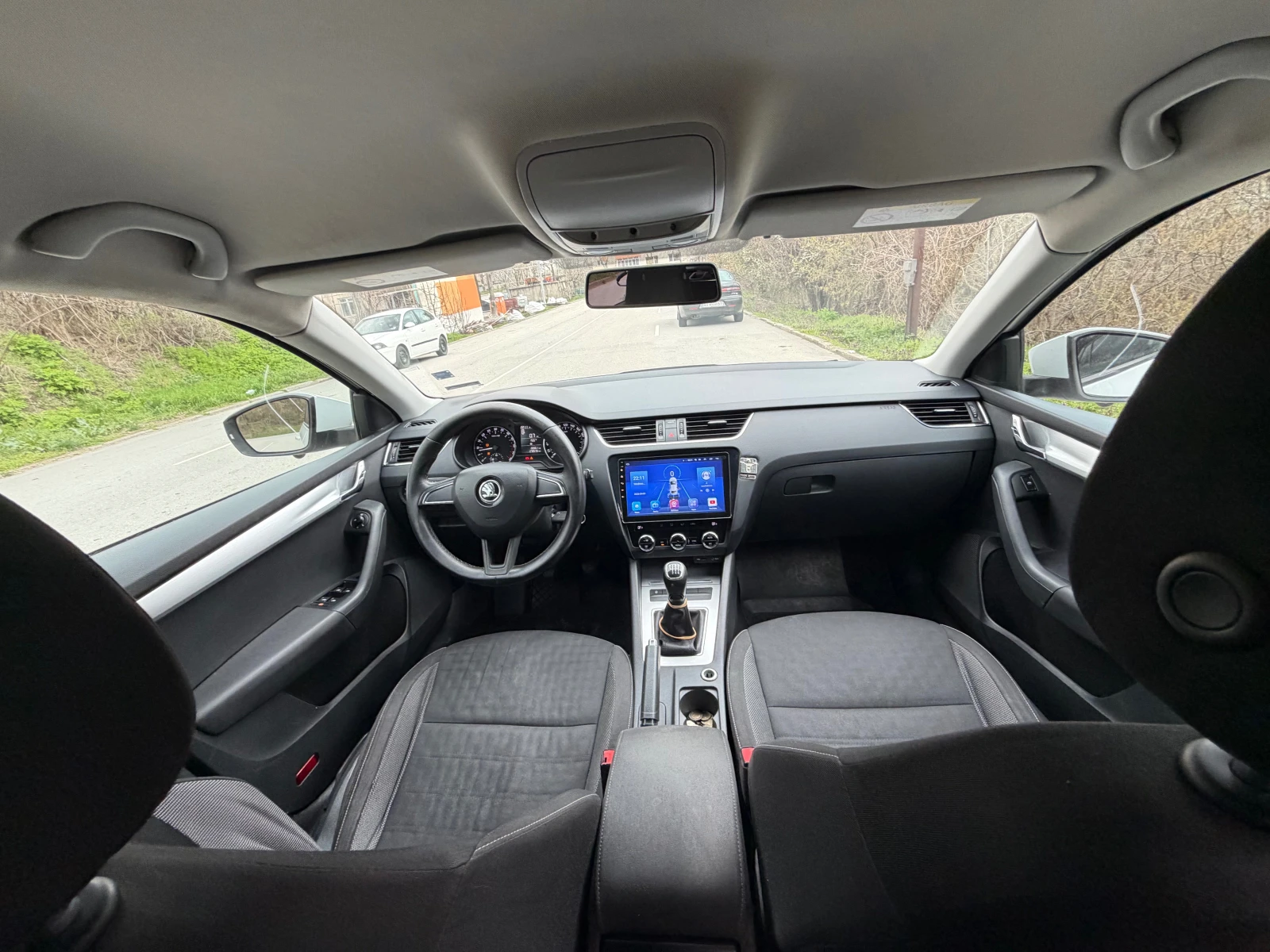 Skoda Octavia 2.0TDI* NAVI* EVRO6, снимка 10 - Автомобили и джипове - 53981513