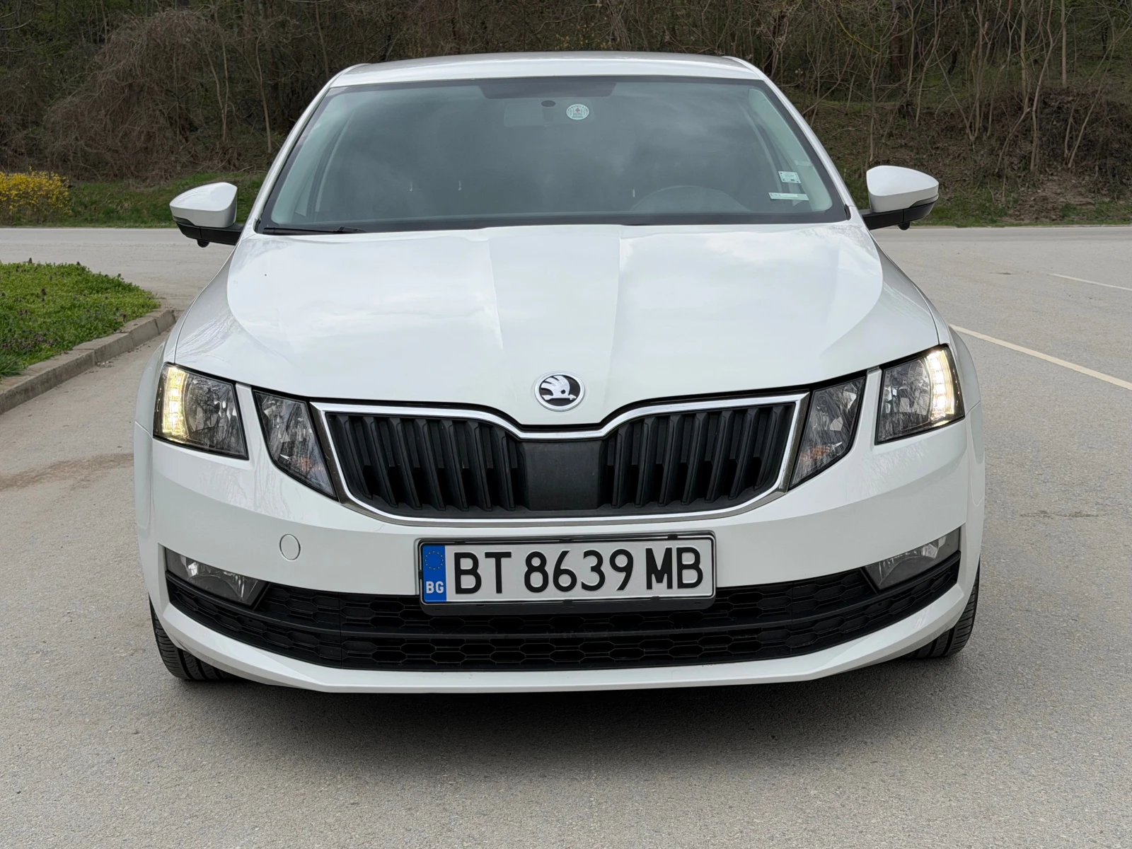 Skoda Octavia 2.0TDI* NAVI* EVRO6, снимка 2 - Автомобили и джипове - 53981513