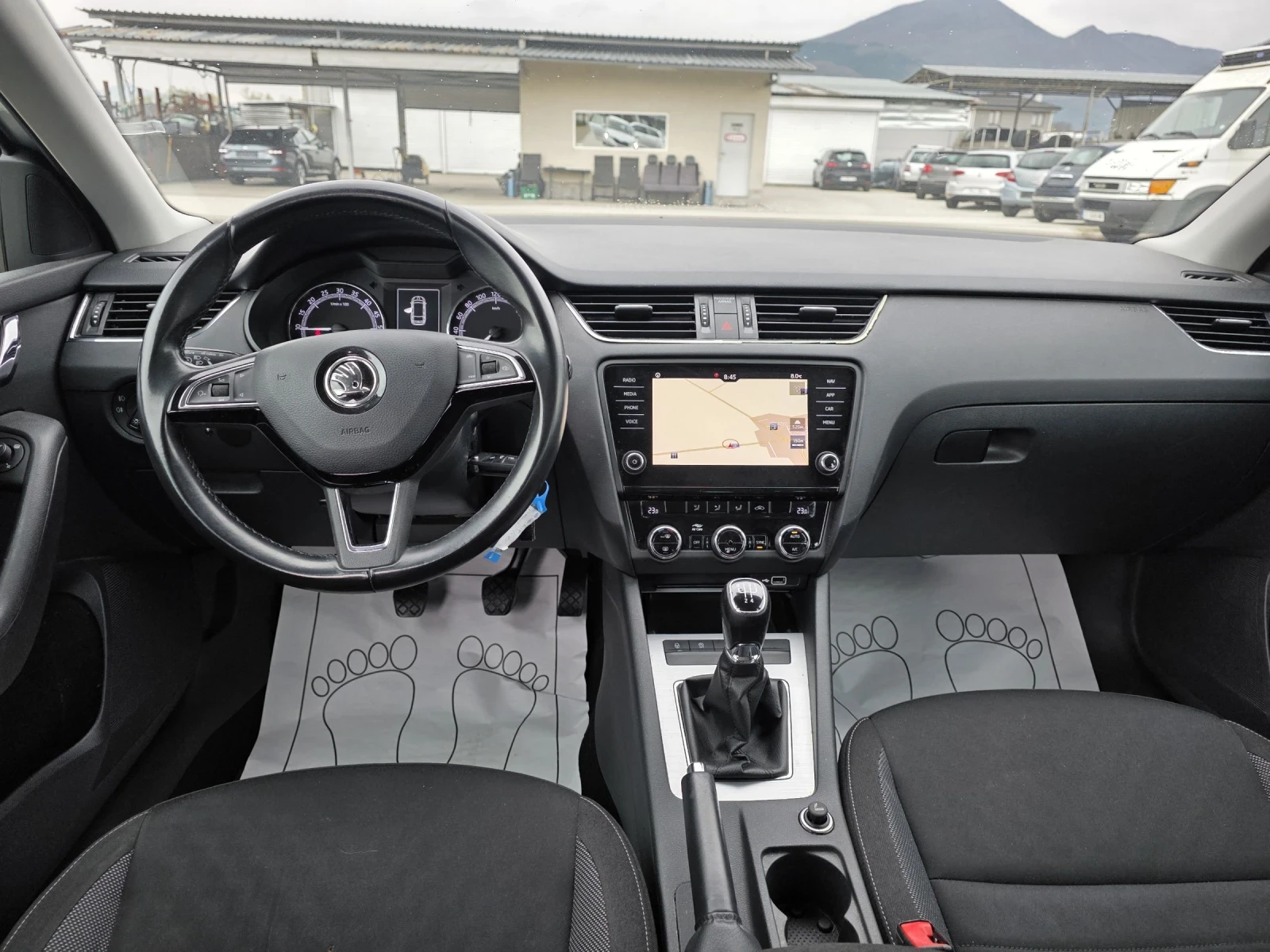 Skoda Octavia 1.6TDi Navi EURO6D Лизинг, снимка 9 - Автомобили и джипове - 54036614