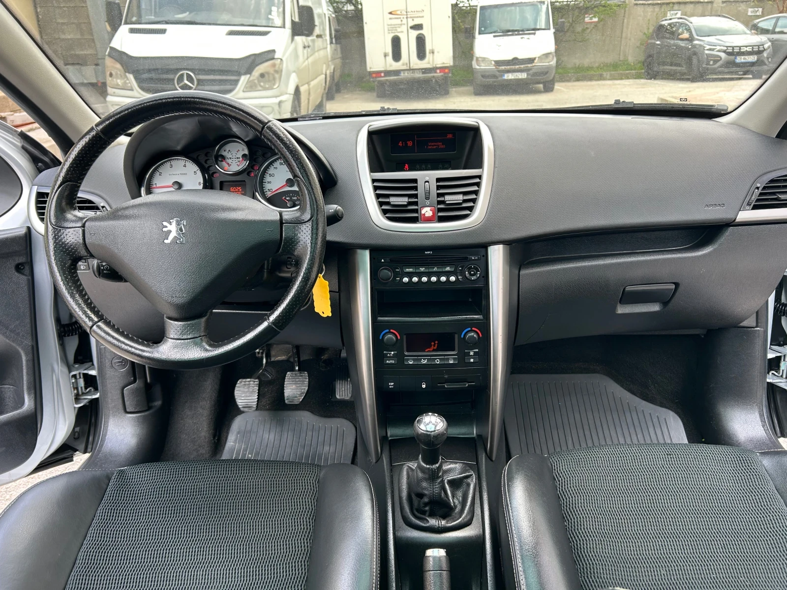 Peugeot 207 1.6i CROSS JBL �������� | Mobile.bg � ����������� 9