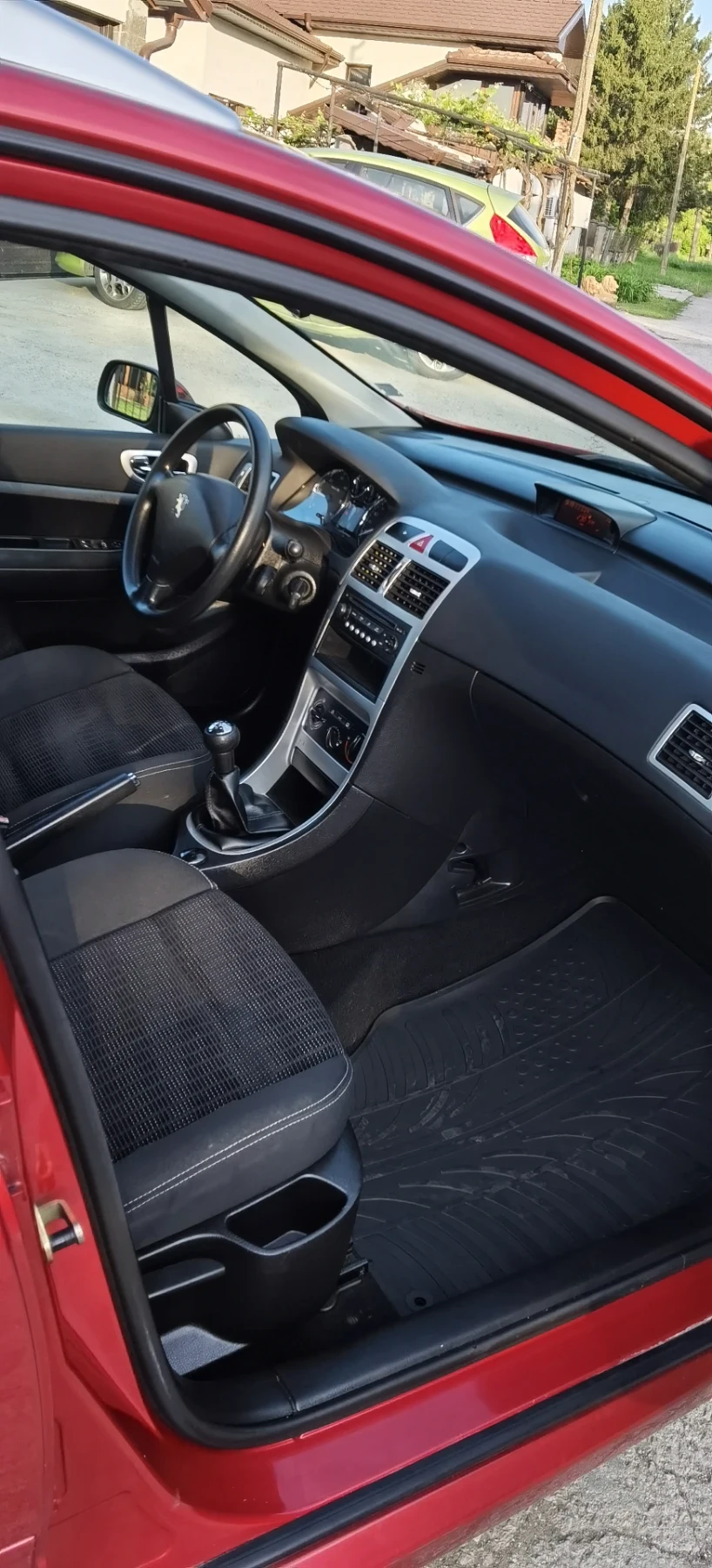 Peugeot 307 1.6 90ks, снимка 7 - Автомобили и джипове - 54449740