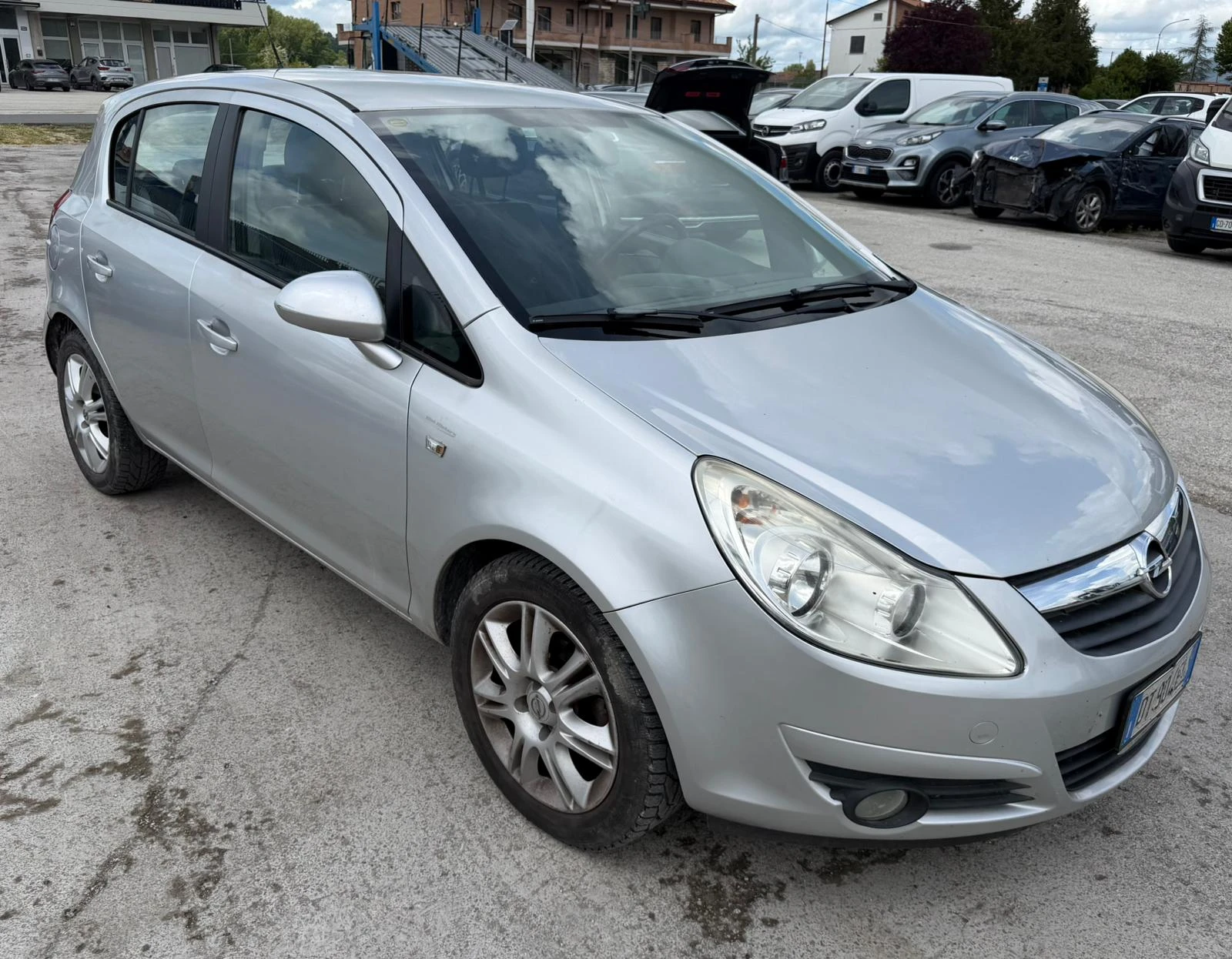 Opel Corsa Нави/метан /теглич , снимка 3 - Автомобили и джипове - 54745922