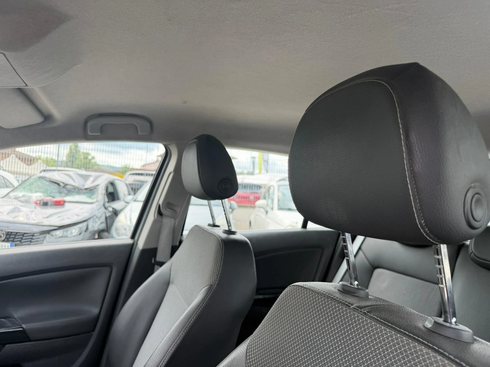 Opel Corsa Нави/метан /теглич , снимка 12 - Автомобили и джипове - 54745922