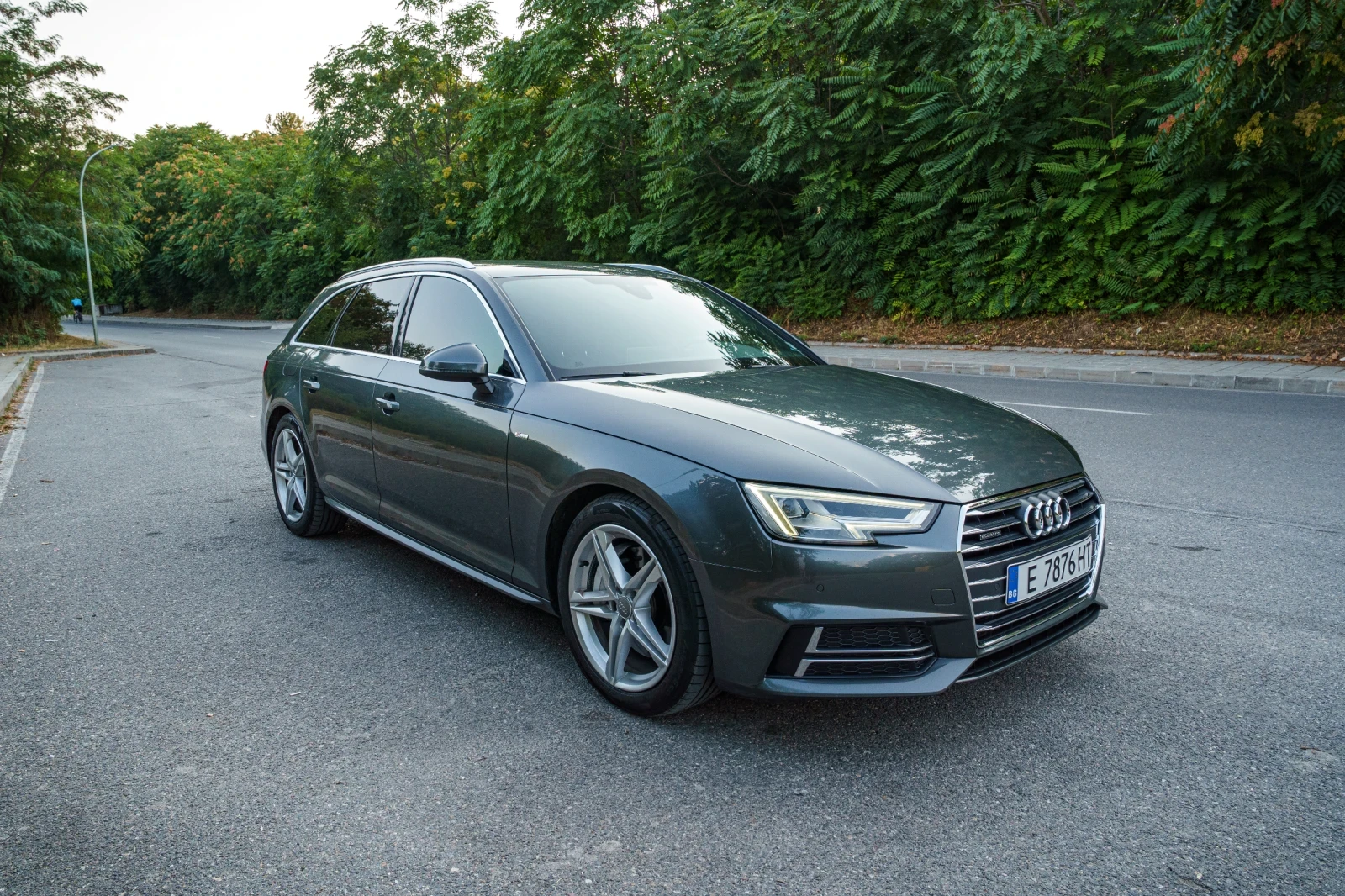 Audi A4, снимка 2 - Автомобили и джипове - 55618300