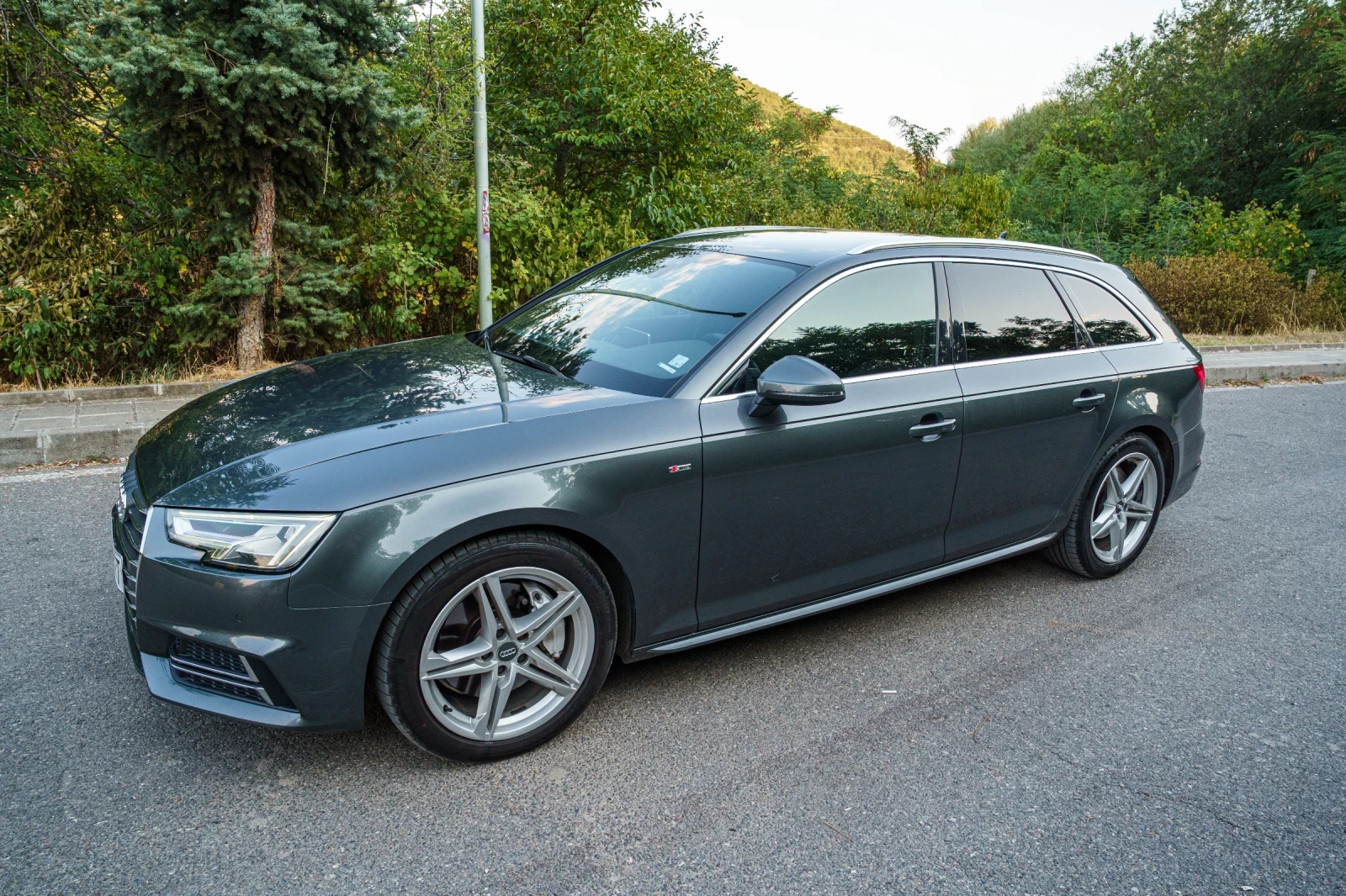 Audi A4, снимка 3 - Автомобили и джипове - 55618300