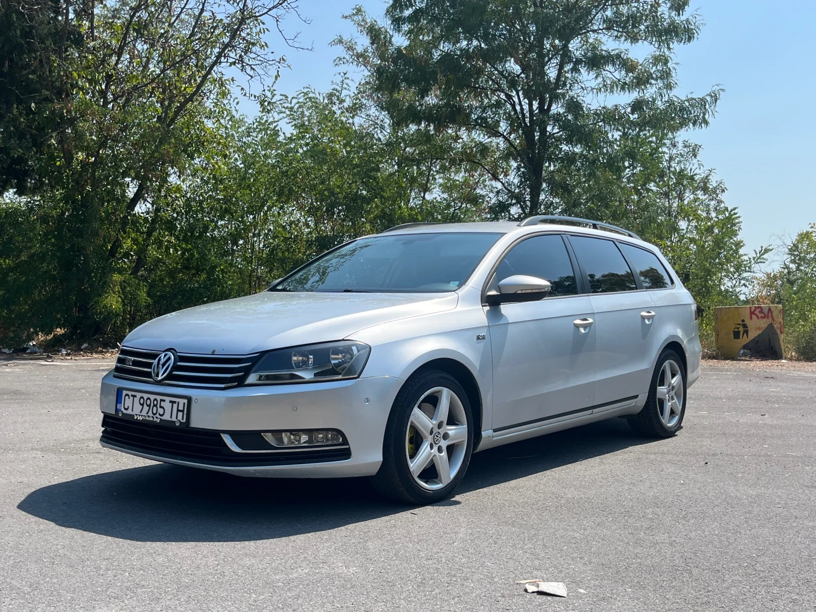 VW Passat 1.6 TDI, снимка 10 - Автомобили и джипове - 55931406