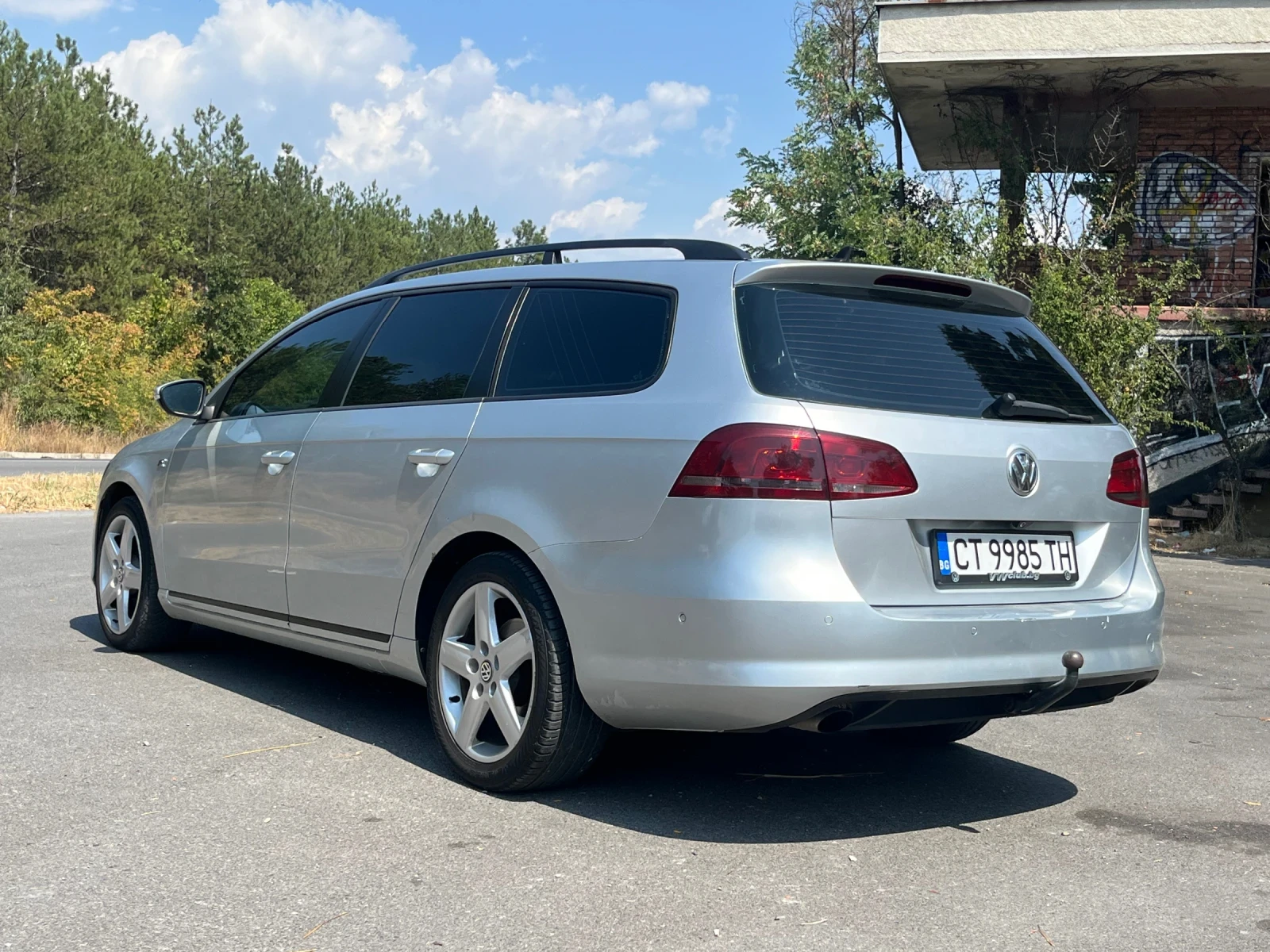 VW Passat 1.6 TDI, снимка 8 - Автомобили и джипове - 55931406