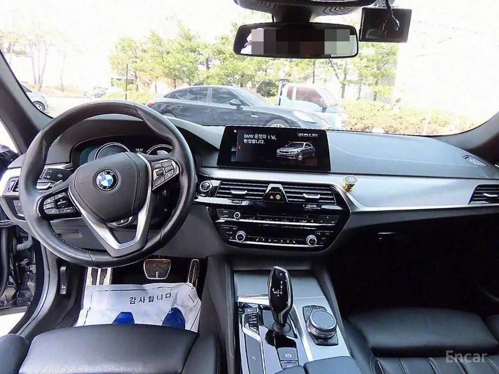 BMW 530 M Sport Package/ПОДГРЕВ/ХЕДЪП/ФИНАНСИРАНЕ, снимка 7 - Автомобили и джипове - 56130913
