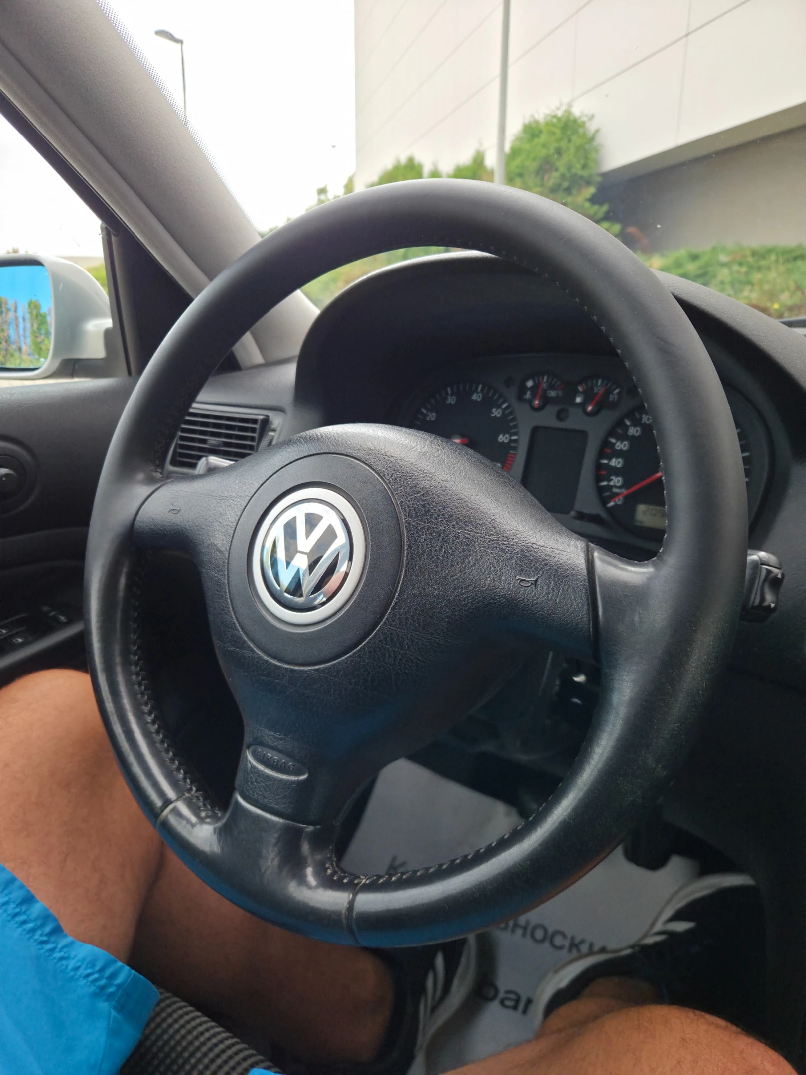 VW Golf 1.8i 125к.с. Газов инж.* УНИКАТ* ОБСЛУЖЕН, снимка 10 - Автомобили и джипове - 56166108